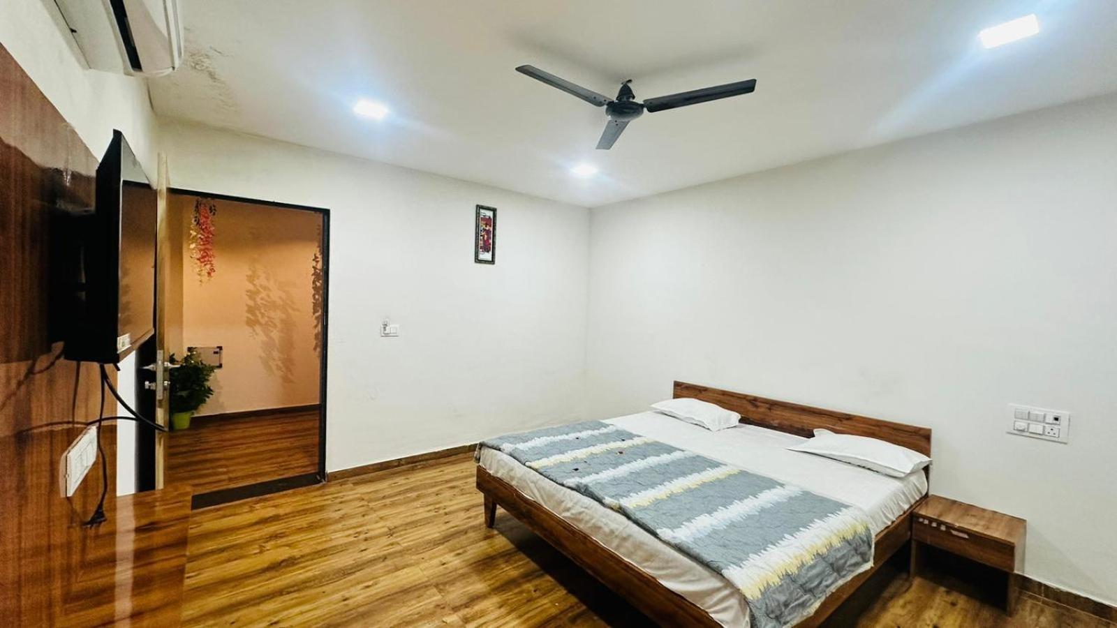 Patel Hotel & Guest House Shanor Exterior photo